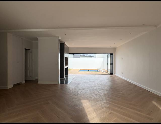 4 BEDROOM HOUSE FOR SALE IN SANDOWN